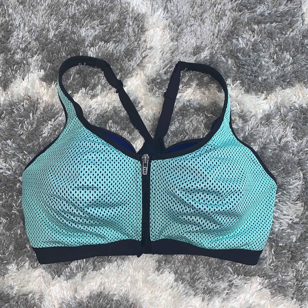 Like New Victoria’s Secret Sports Bra - 36D